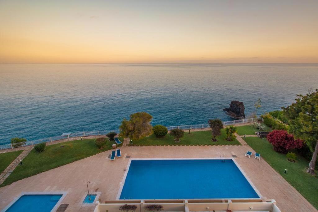 Sunny Getaway In Funchal Apartment Bagian luar foto