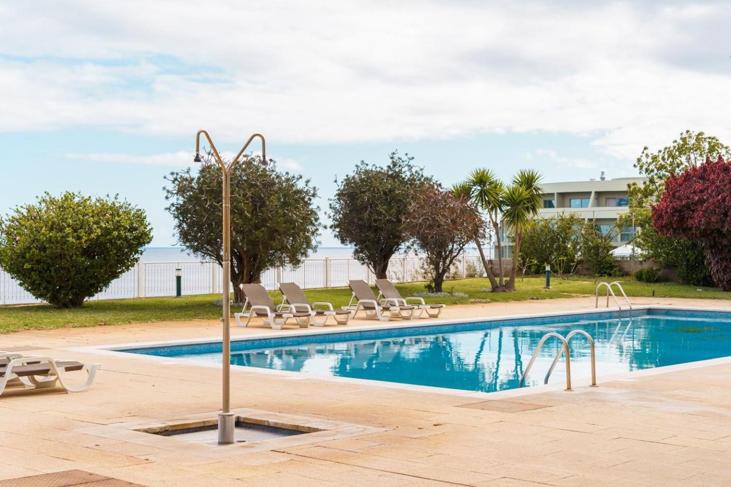 Sunny Getaway In Funchal Apartment Bagian luar foto